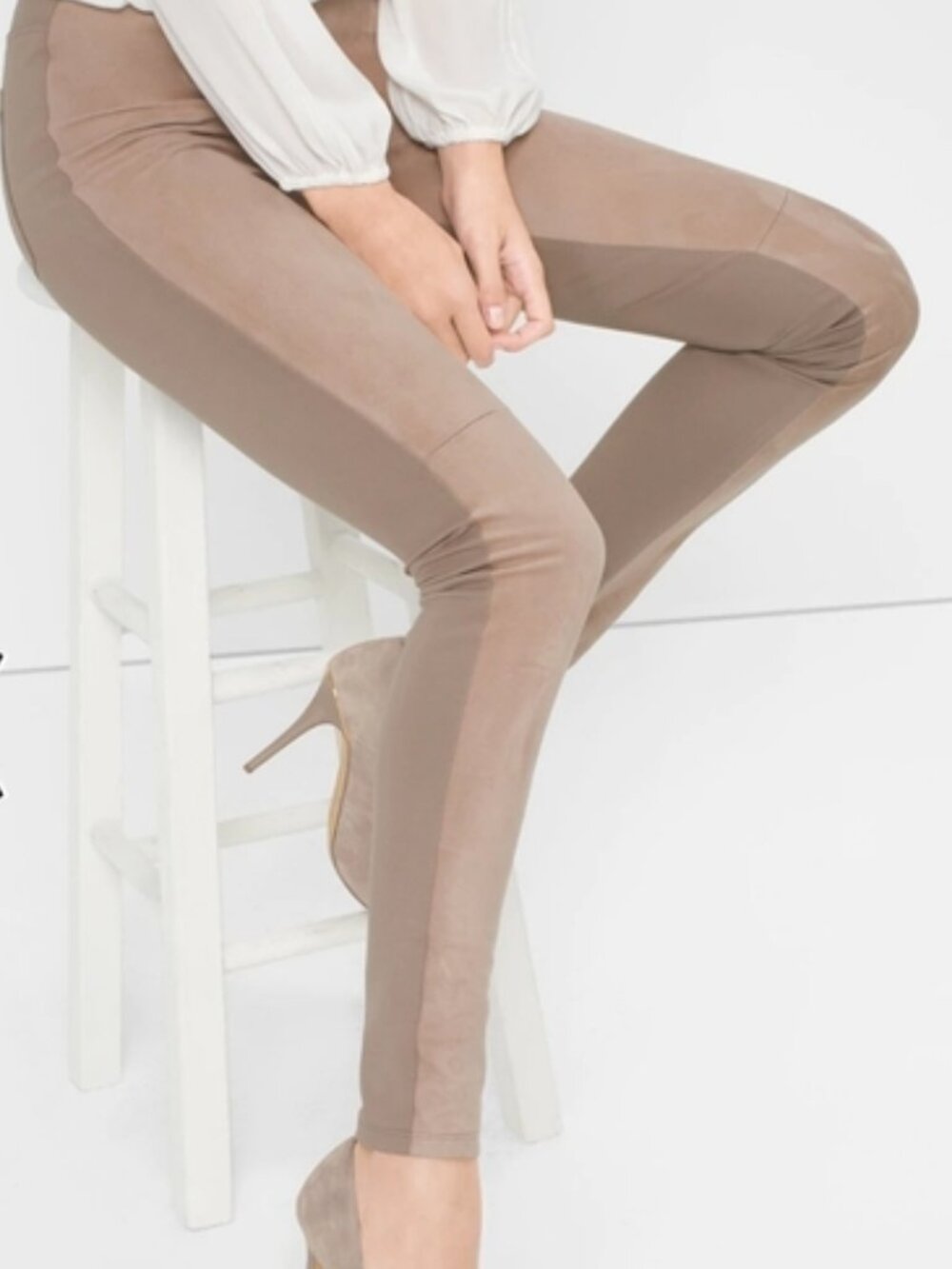 White House Black Market The Legging in Ponte & Genuine Funghi Suede Size 2